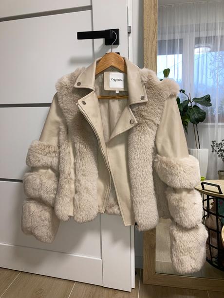 Dámska bunda s kožušinou, s
