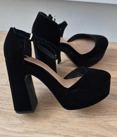 Sandále 37, stradivarius,37