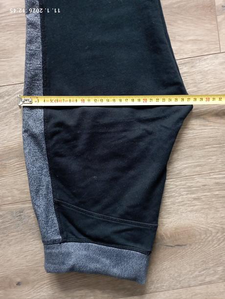 Super tepláky xs, h&m,158