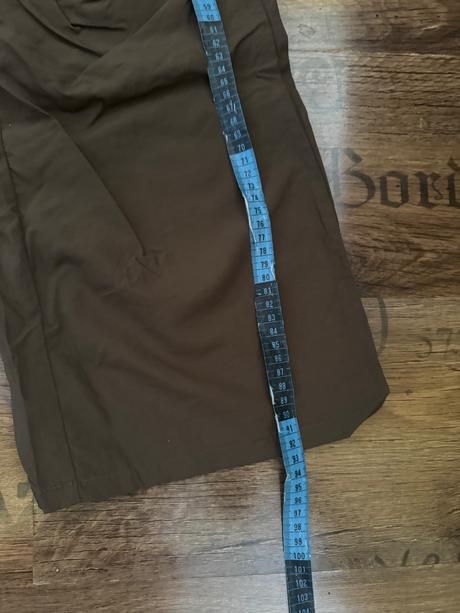 Širšie khaki nohavice, 140
