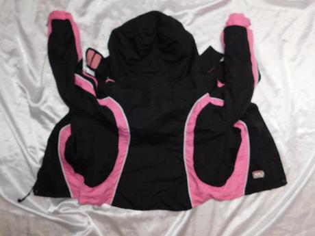 Kvalitna bunda 2v1 s odonimatelnou mikinou, 122