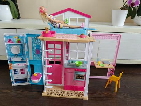 Domček pre barbie,