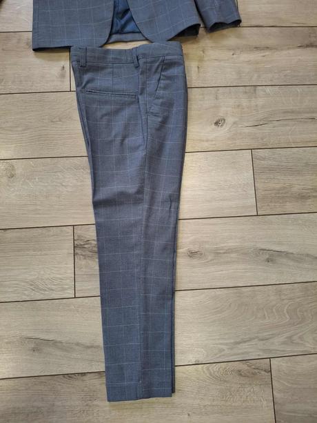 Oblek reserved 140 146, 140