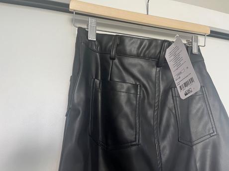 Koženková sukňa s - nová s visačkou, s