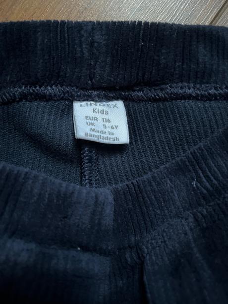 Vrúbkované teplé legíny, lindex,116