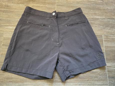 Šortky č.40, 40