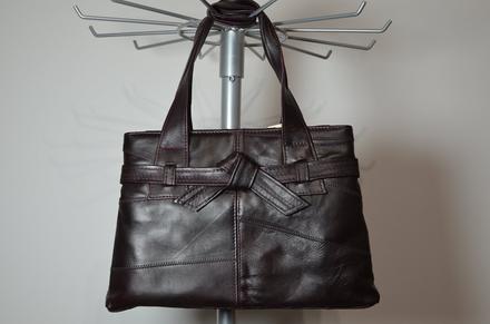 Kožená kabelka,