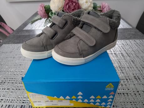 Zimné topánky s očami, 30