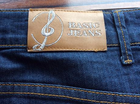 Rifľova suknička, stradivarius,40