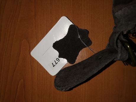 Predám novú kabelku z pravej brusenej koží,