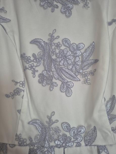 Spoločenské šaty, m