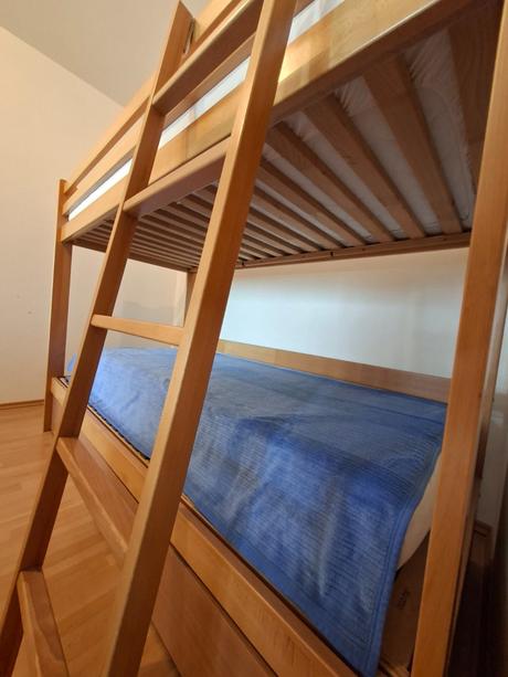Kvalitná poschodo. posteľ-3 lôž. + nem poloh. rošt, šírka (cm): 90,dĺžka (cm): 200