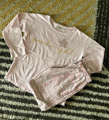 Kvetinkové pyžamo zara, zara,140