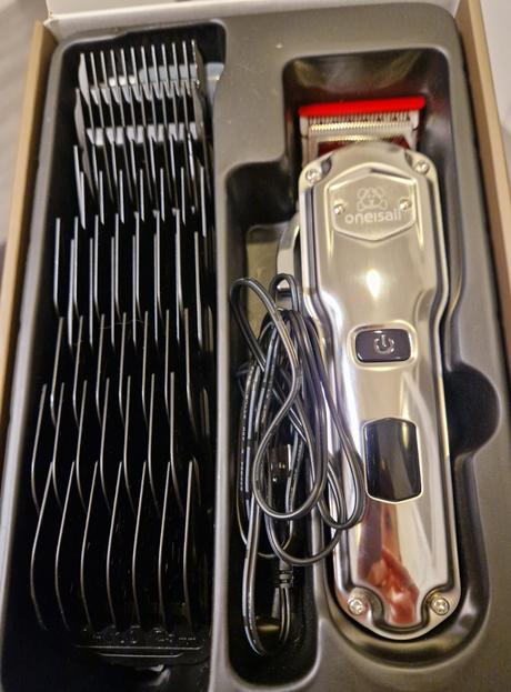 Strojček na strihanie psov,