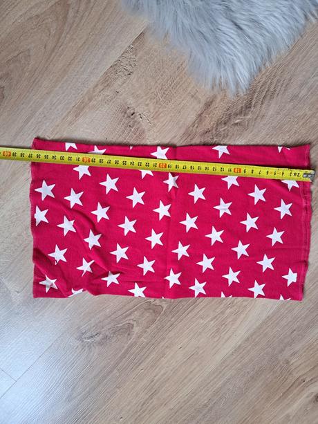 Čiapka a nákrčník, 98