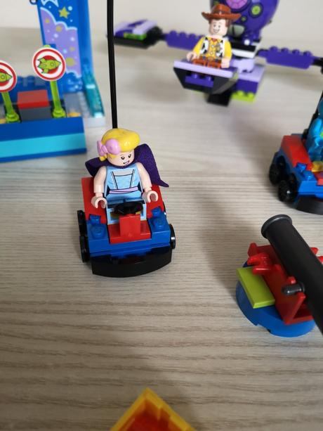 Lego 4+ toy story 10770 buzz a woody v lunaparku, 