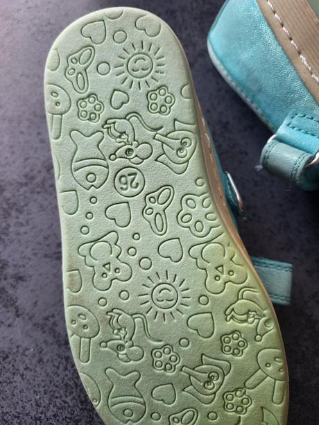 Sandálky, cupcake,26