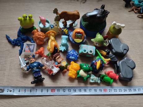 Mix hračiek,