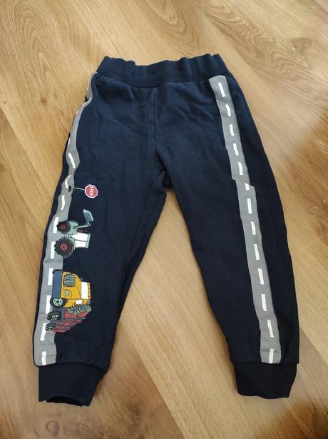 Tepláky, lindex,92