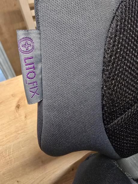 Podsedák s isofixom, 