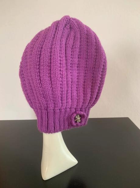 Dámska fialová čiapka, s