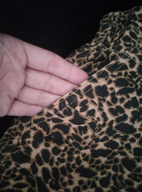 Tigrovana/ leopardia sukňa, 152