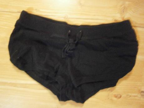 Kraťasy po 3 eur/ks, m