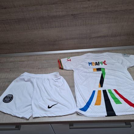 Mbappe dres, nike,128