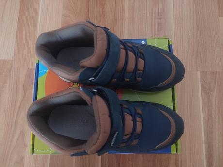 Ponúkam chlapčenské prechodné topánky, protetika,38