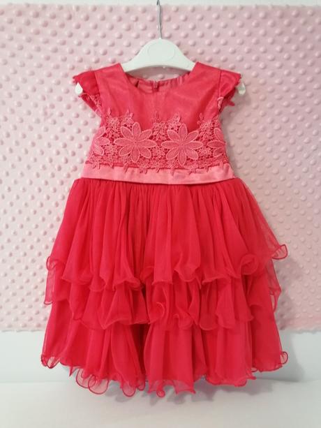 Slavnostne saty s bohatou suknou, 98