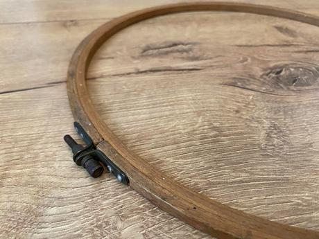 Drevený kruh na vyšívanie, 