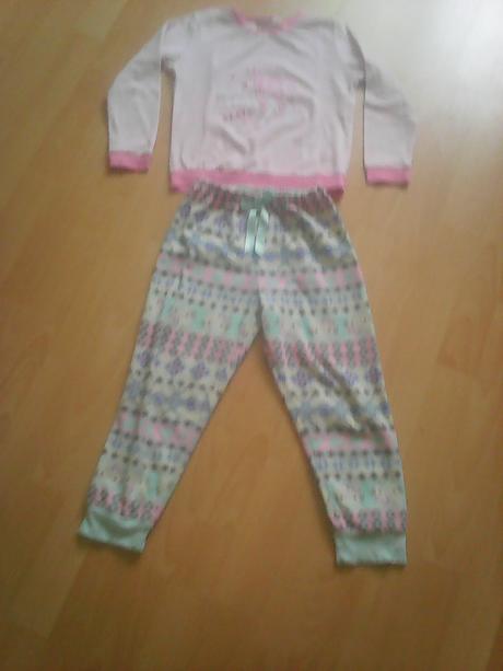 Balík oblečenia pre slečnu, 104–116