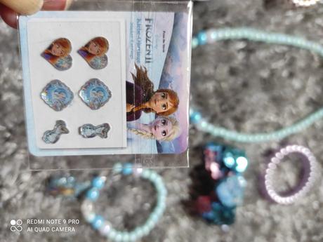 Frozen bižutéria 30náhrdelník, gumičky, sponky ..., disney
