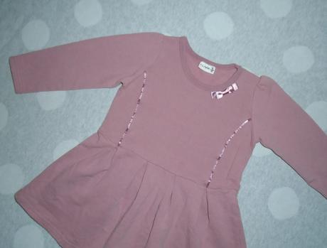 Teplákové šaty na 12 mesiacov, 80