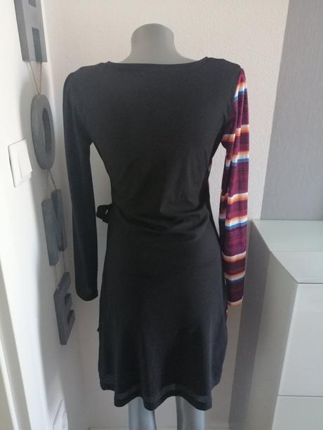 Elegantné šaty zn. desigual veľkosť s, desigual,s