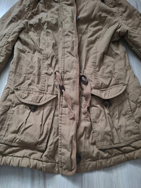 Kabát colloseum ĉ.s, s