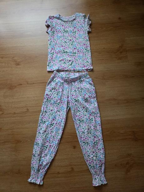 Balík oblečenia 134, 122–134