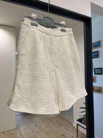 Elegantné kraťasy, reserved,s