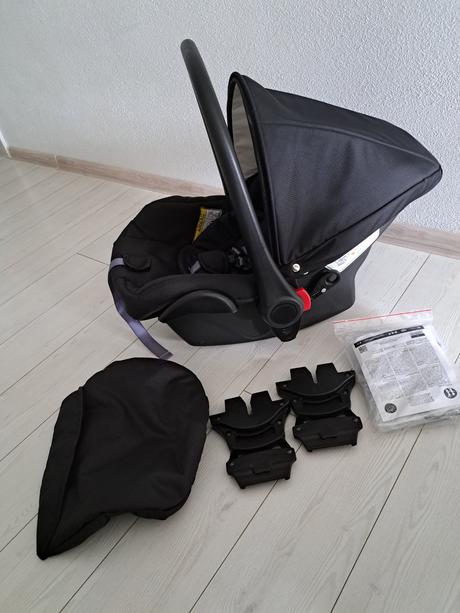 Autosedačka, petite&mars