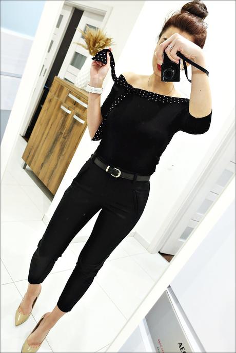 Top s lodickovym vystrihom, s