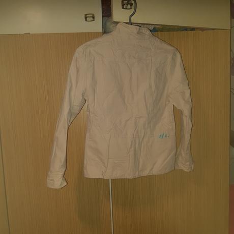 Dievcenska prechodna vetrovka, 140