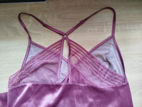 Kvalitna nocna košeľa, s