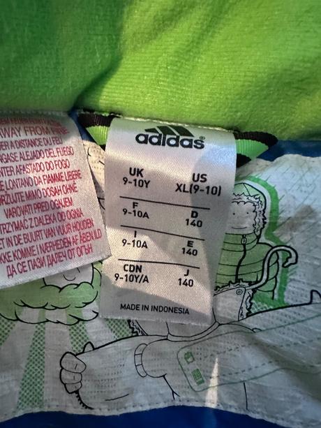 Adidas bunda, adidas,140