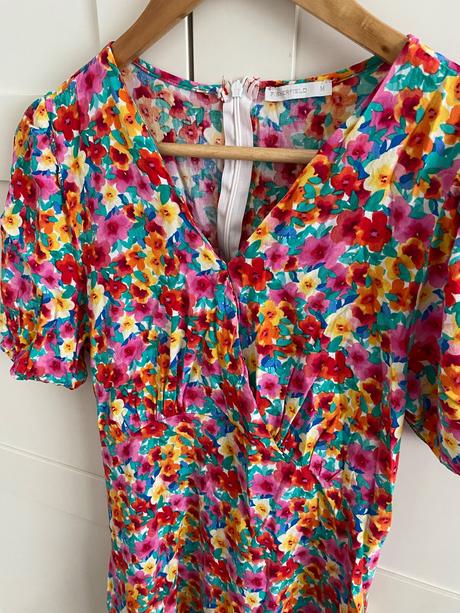 Kvetinove letne saty, s