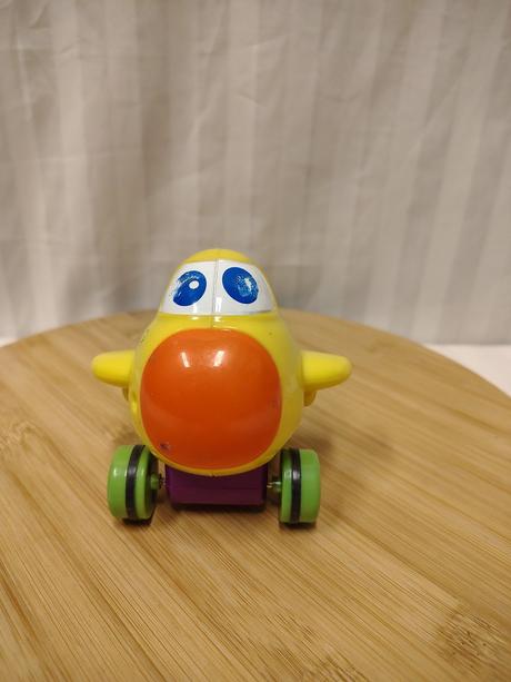 Veselé žlté lietadlo, 9 cm,