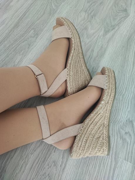 Sandále na platforme, 40