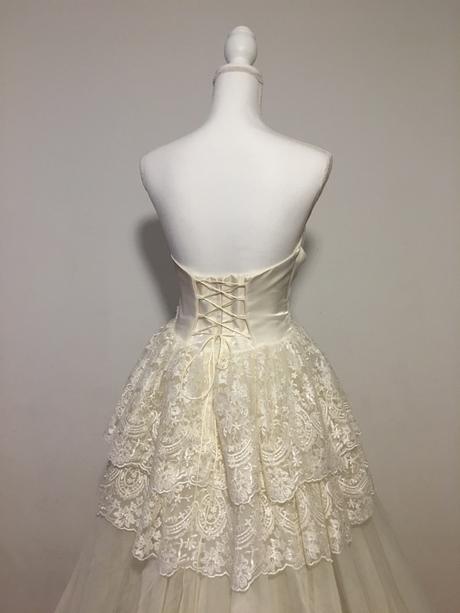 Nádherné dokonalé šaty champagno zn.jasmine, 32 / 34 / 36 / 38