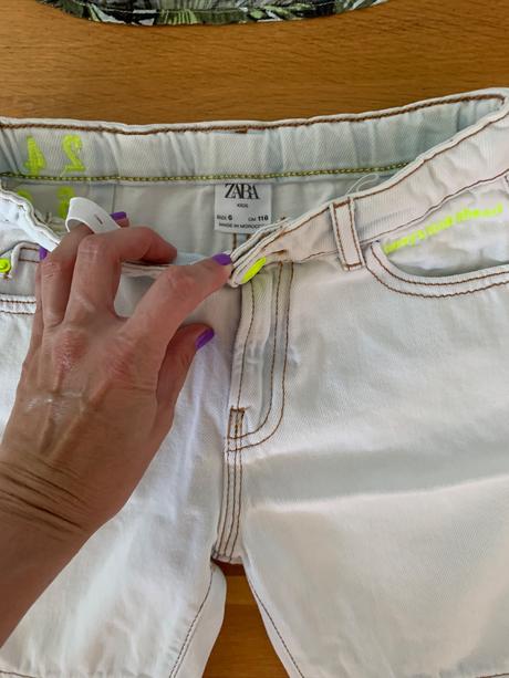 Kosielka a riflove sortky, zara,122