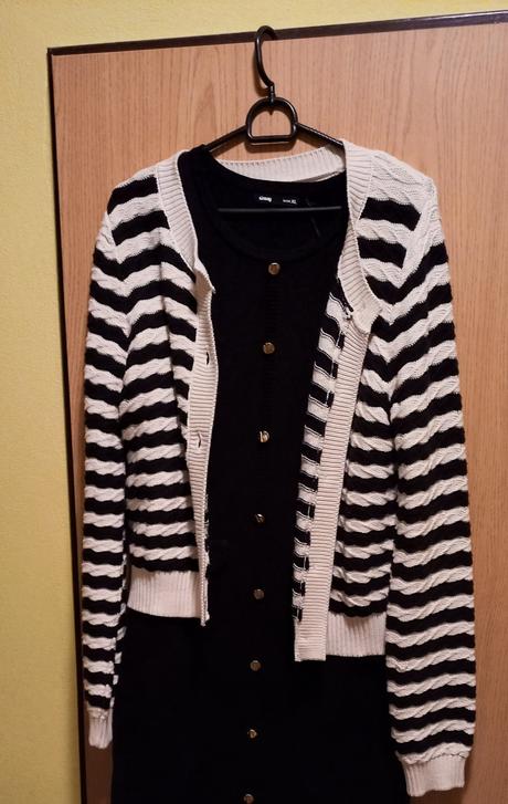 Krásny teplý sveter vel.l/xl so zlatou niťou, sinsay,l