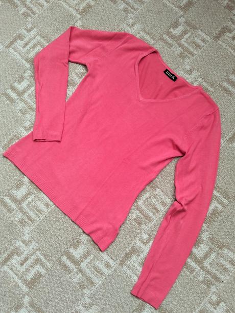 Koralový svetrík, m